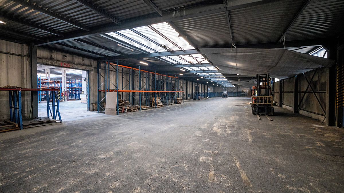 Pronájem skladového prostoru 957 m² – fotografie 5