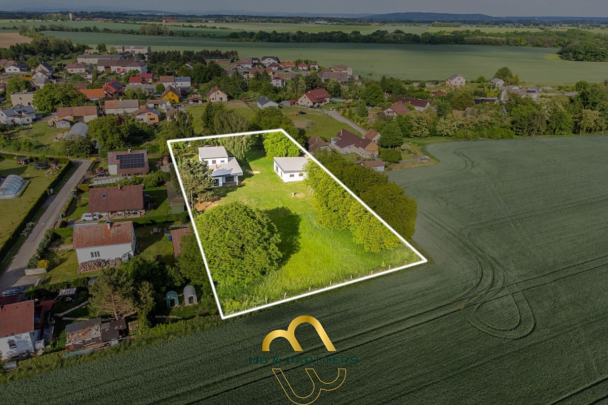 Prodej rodinného domu 195 m², pozemek 4500 m² – fotografie 3