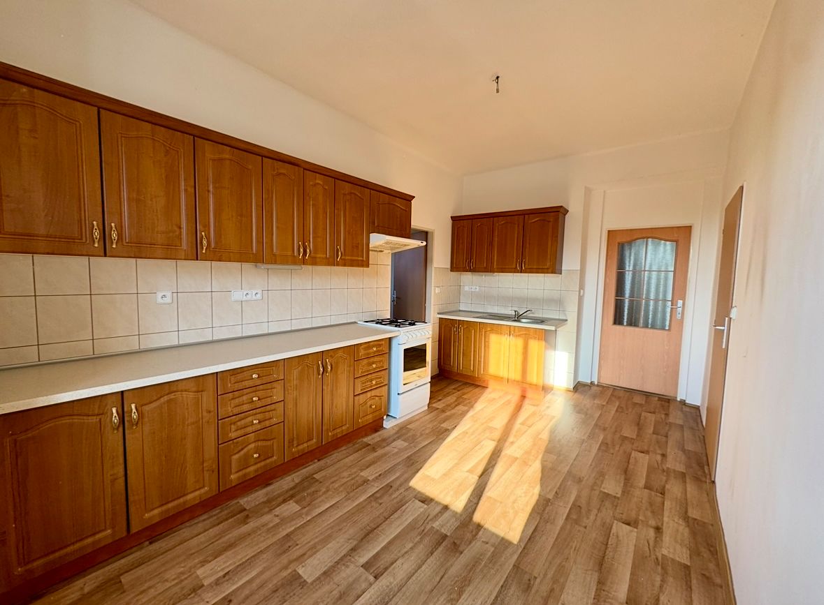 Pronájem bytu 2+1 65 m² – fotografie 2