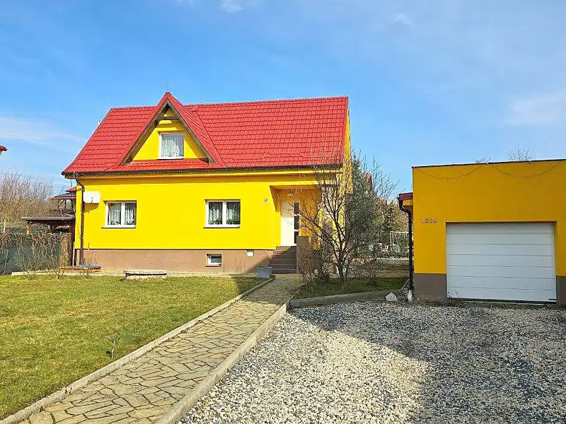 Prodej rodinného domu 95 m², pozemek 593 m², Dobříš – náhled fotky 1