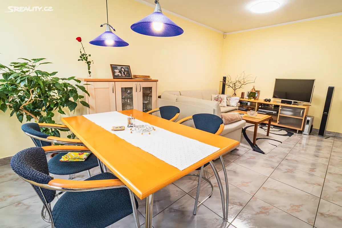 Prodej rodinného domu 132 m², pozemek 123 m² – další