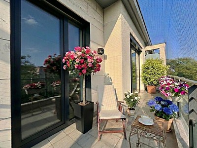 Pronájem bytu 3+kk 80 m²