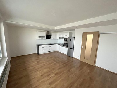 Pronájem bytu 3+kk 87 m²