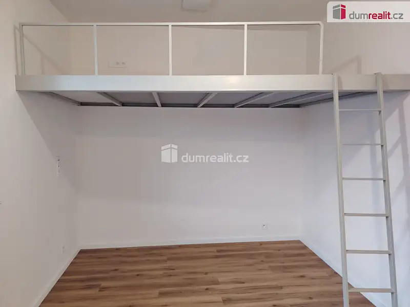 Pronájem bytu 1+kk 21 m², Děčín – náhled fotky 3