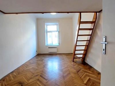 Pronájem bytu 1+1 28 m²