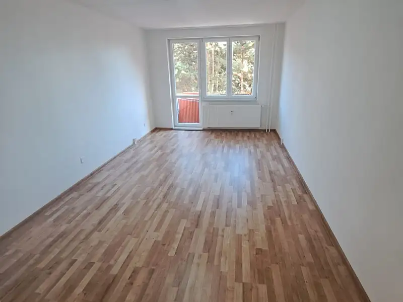 Pronájem bytu 3+1 66 m², Týn nad Vltavou – náhled fotky 2