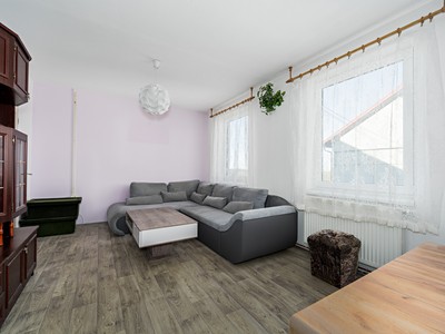 Prodej bytu 3+1, 66 m² (2 z 11)