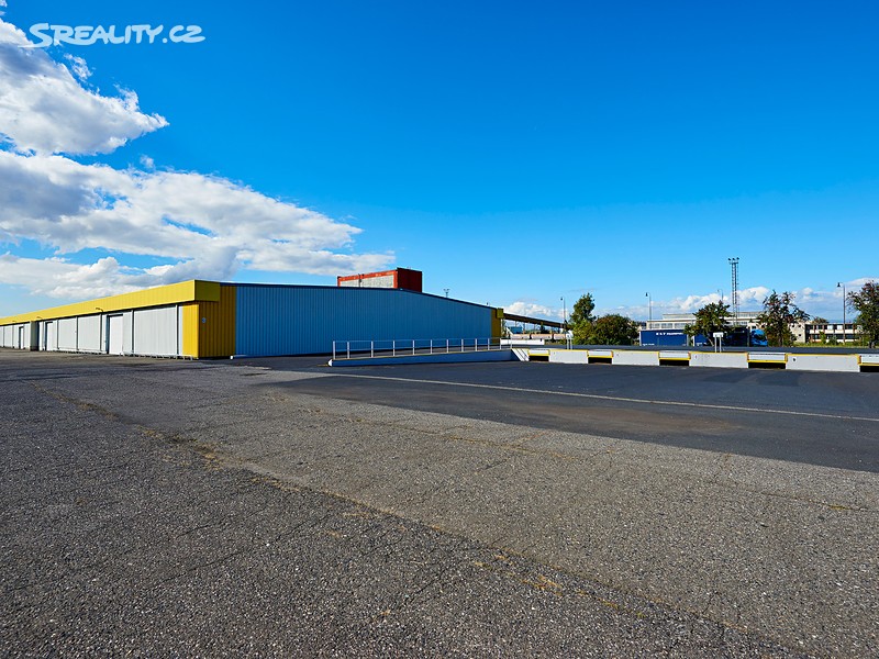 Pronájem skladového prostoru 10 000 m² – pohled 2