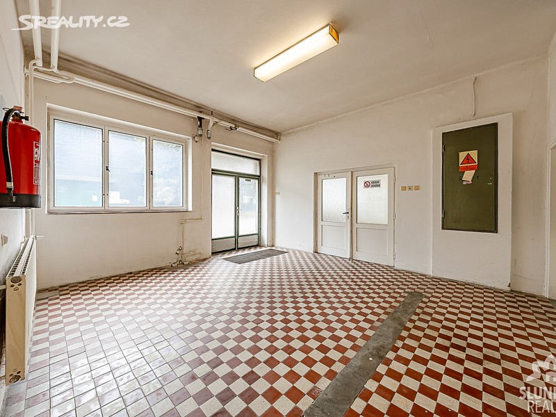 Pronájem výrobní haly, prostoru 354 m² – pohled 2
