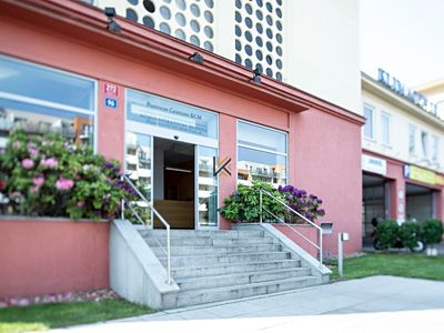 Pronájem kanceláře 300 m²