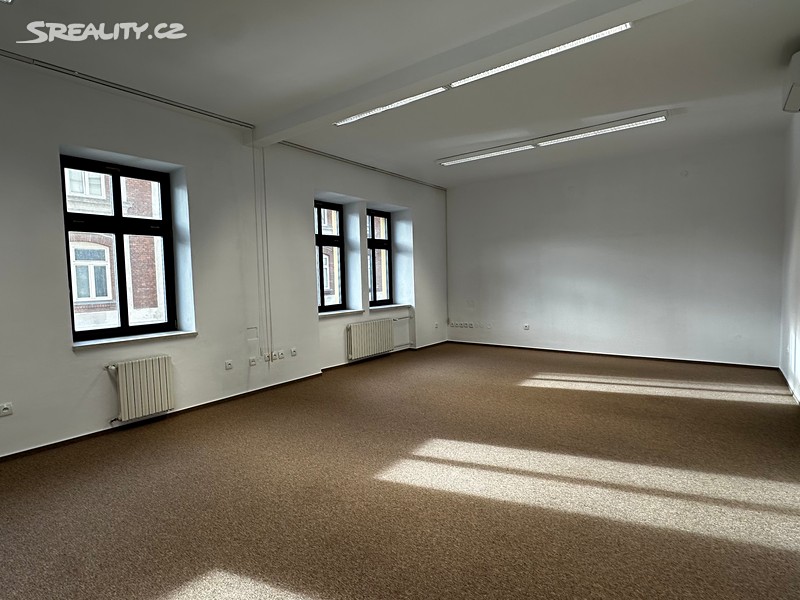 Pronájem kanceláře 48 m² – další