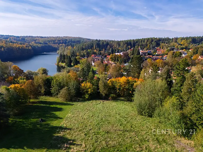 Prodej stavebního pozemku 2511 m², Jevany – náhled fotky 1