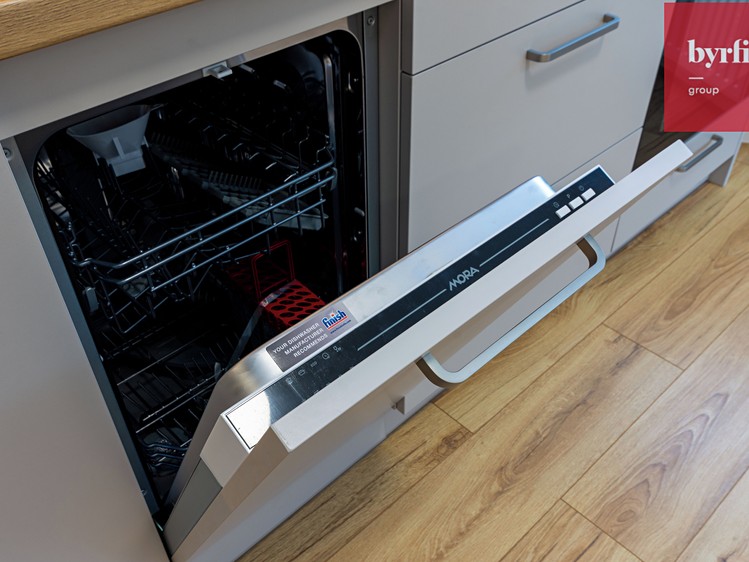 Prodej bytu 1+kk, 28 m² (8 z 17)