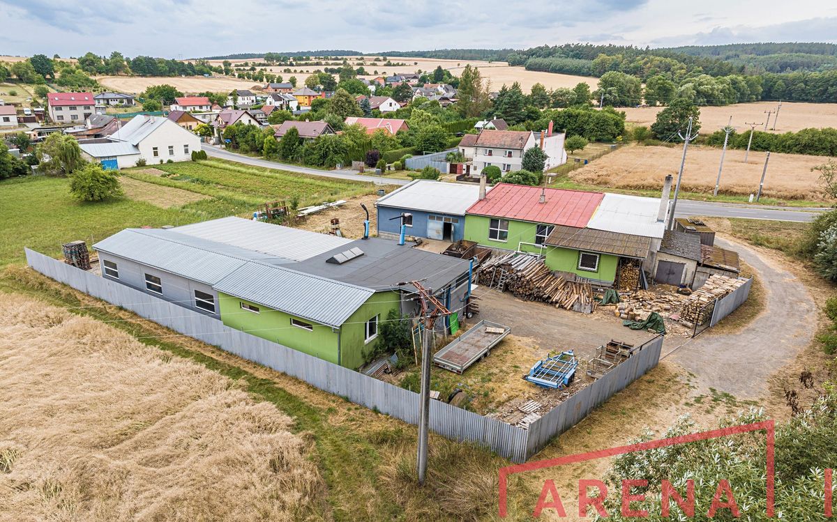 Prodej výrobní haly, prostoru 930 m² – fotografie 2