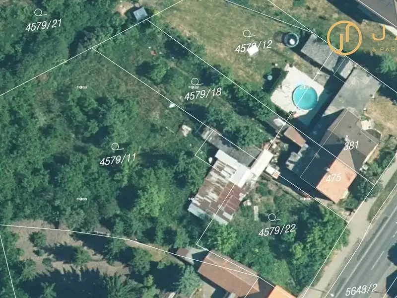 Prodej stavebního pozemku 1678 m², Vroutek – náhled fotky 2