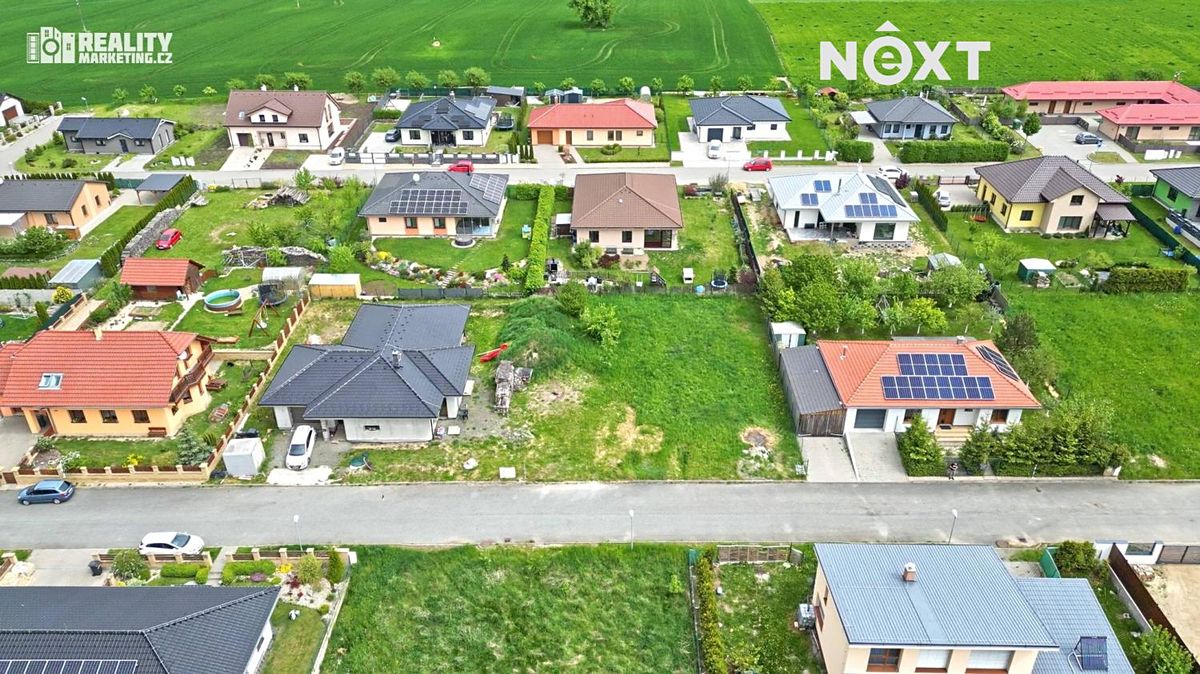 Prodej stavebního pozemku 738 m² – fotografie 2