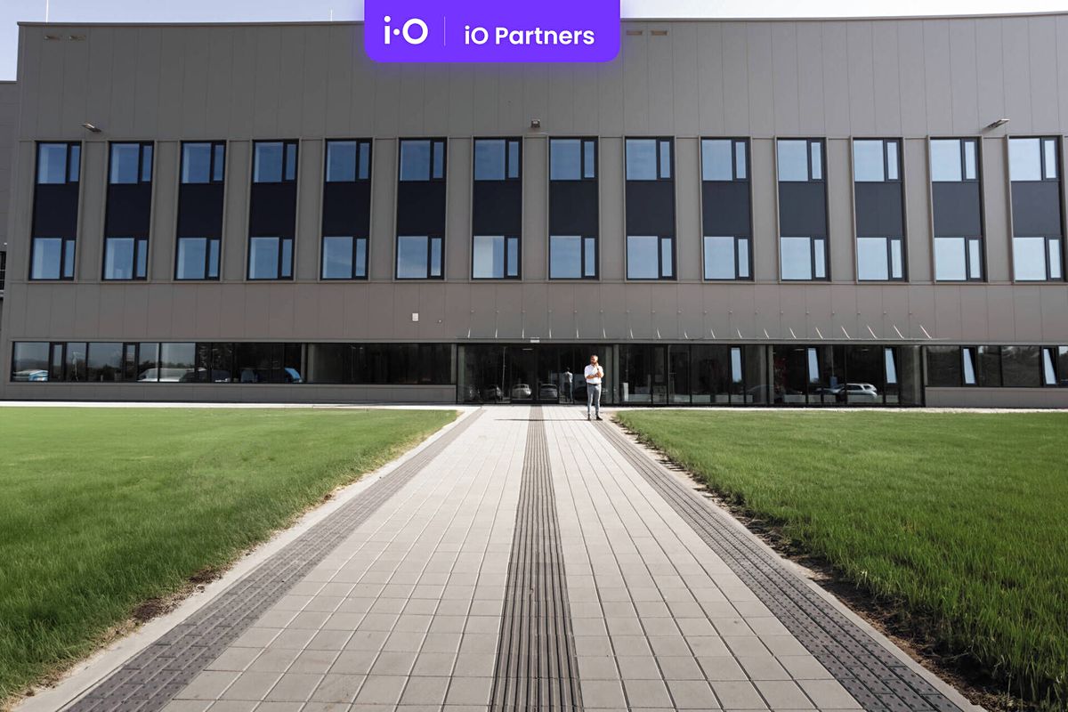 Pronájem skladového prostoru 14069 m²