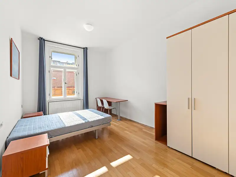 Prodej bytu 2+1 77 m², Praha – náhled fotky 2