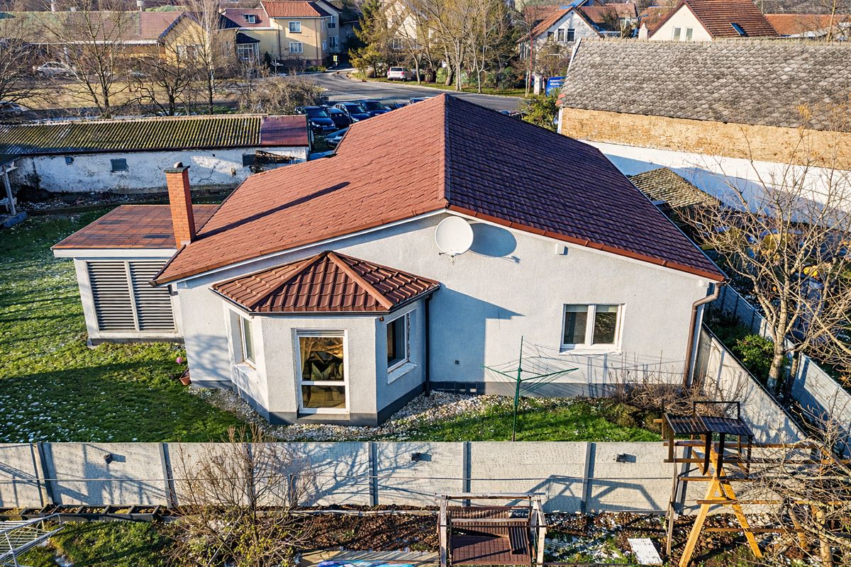 Prodej rodinného domu 128 m², pozemek 588 m² – fotografie 4