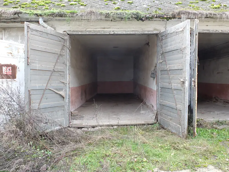 Pronájem garáže 40 m², Police – náhled fotky 3