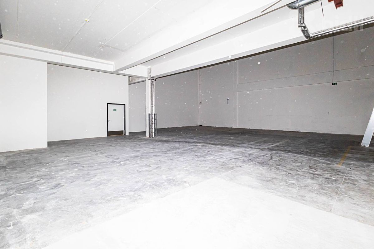 Pronájem skladového prostoru 245 m²