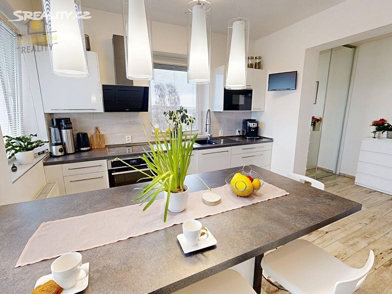 Prodej komerční nemovitosti 580 m² – pohled 4