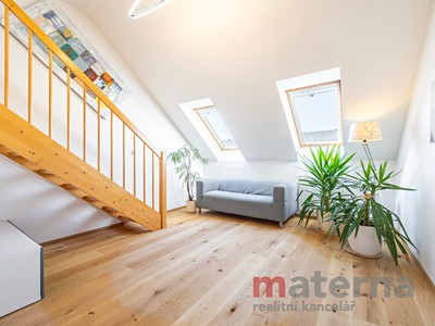 Prodej bytu 3+1 87 m² (Mezonet)