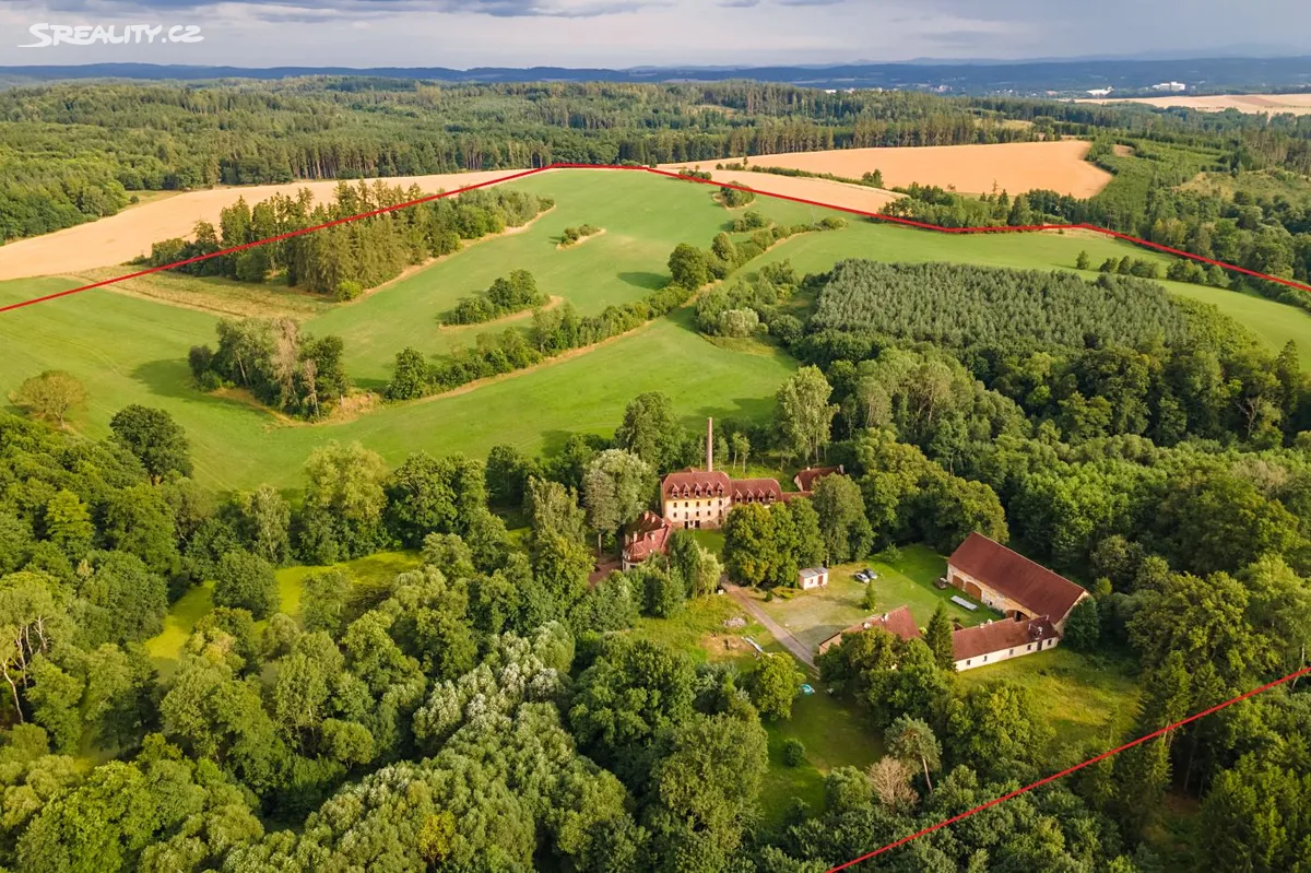 Prodej rodinného domu 500 m², pozemek 372118 m², Bělčice