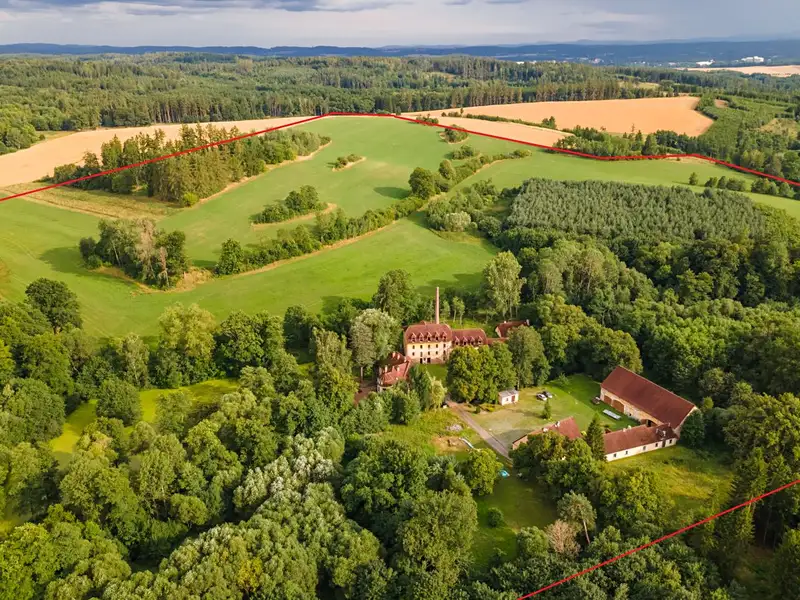 Prodej rodinného domu 500 m², pozemek 372118 m², Bělčice – náhled fotky 1