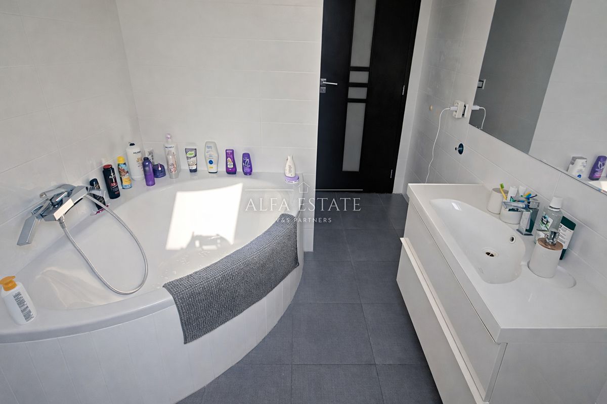 Prodej bytu 4+kk 120 m² – fotografie 4
