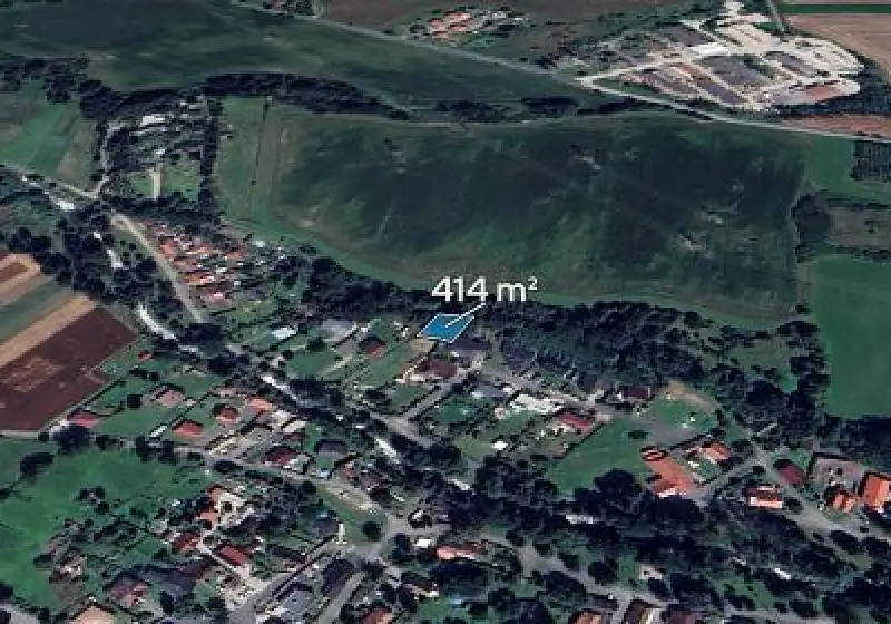 Prodej zahrady 414 m², Kamenný Újezd – náhled fotky 1