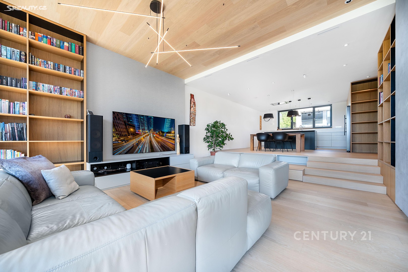Prodej  vícegeneračního domu 321 m², pozemek 541 m² – pohled 2
