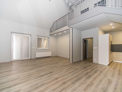 Pronájem bytu 3+1 180 m² (Mezonet)