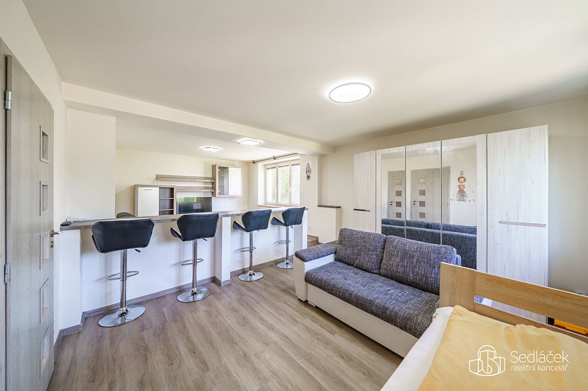 Prodej rodinného domu 150 m², pozemek 769 m² – fotografie 3