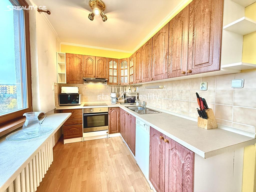Pronájem bytu 3+1 80 m², Praha
