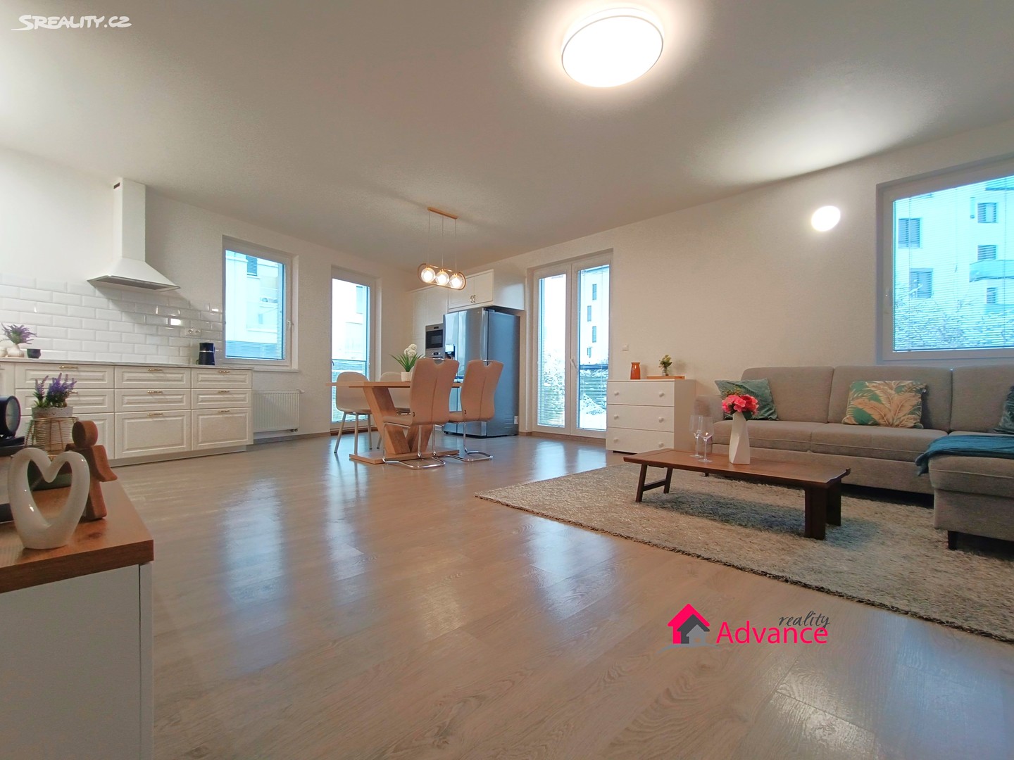 Prodej bytu 3+kk 87 m² (Jednopodlažní) – pohled 2