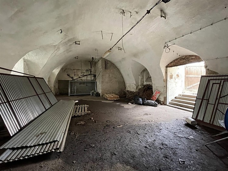 Комерційне приміщення в оренду, 177 м² (4 з 6)