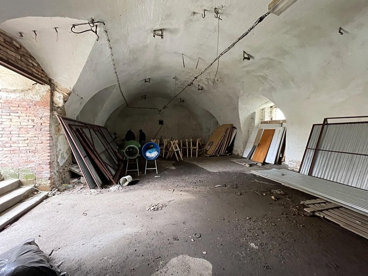 Комерційне приміщення в оренду, 177 м² (3 з 6)
