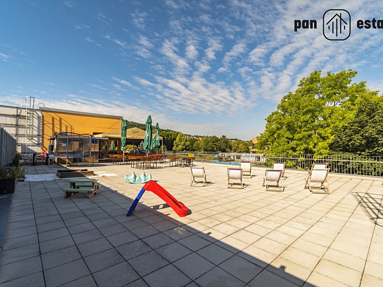 Pronájem komerčního prostoru, 659 m² (10 z 17)