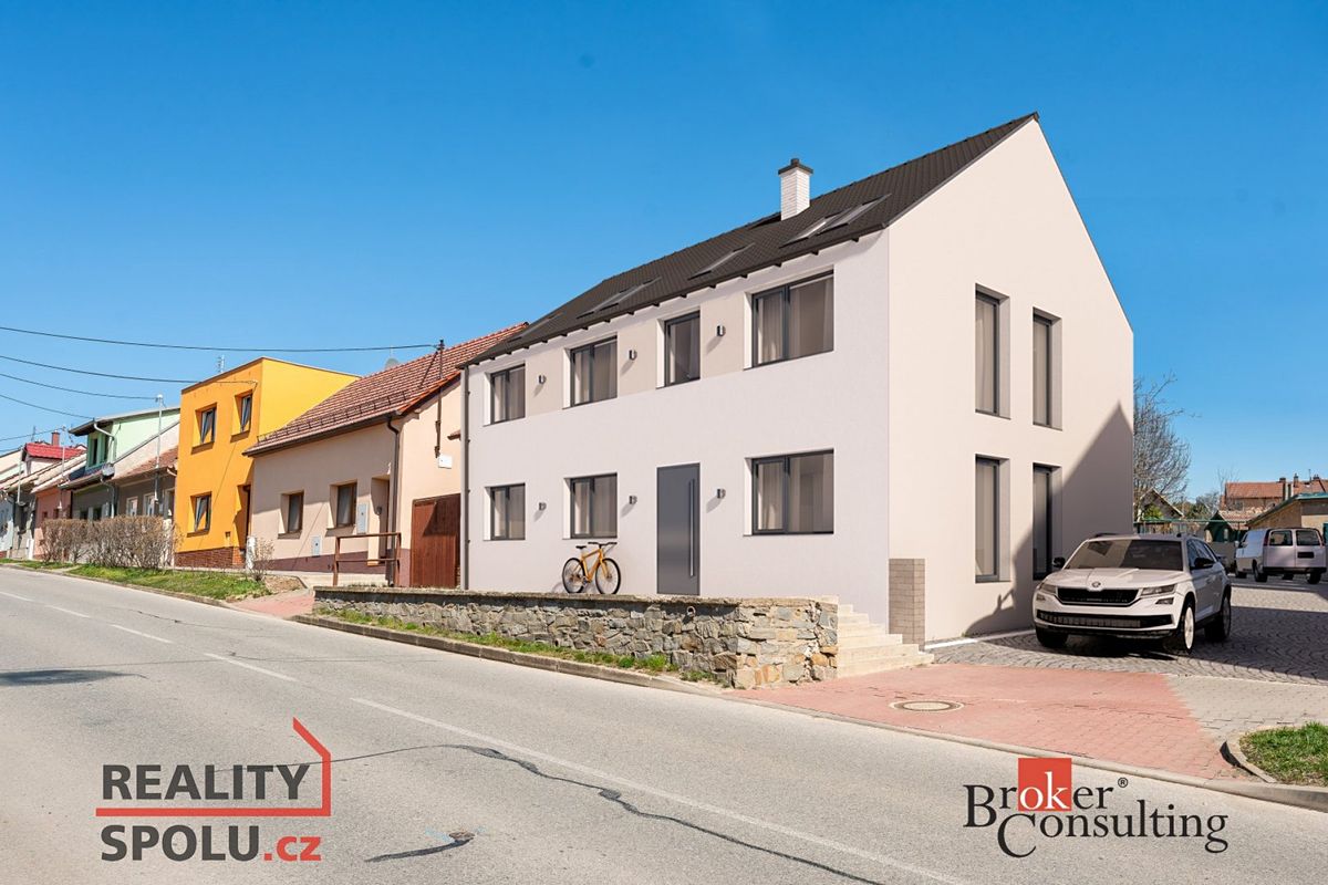 Prodej rodinného domu 240 m², pozemek 4072 m²