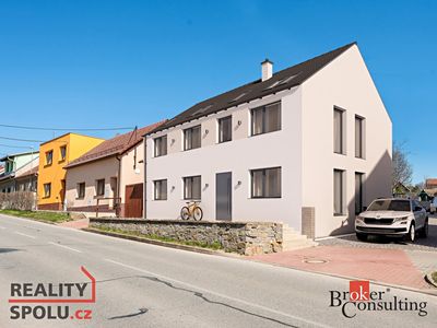 Prodej rodinného domu 240 m², pozemek 4072 m²