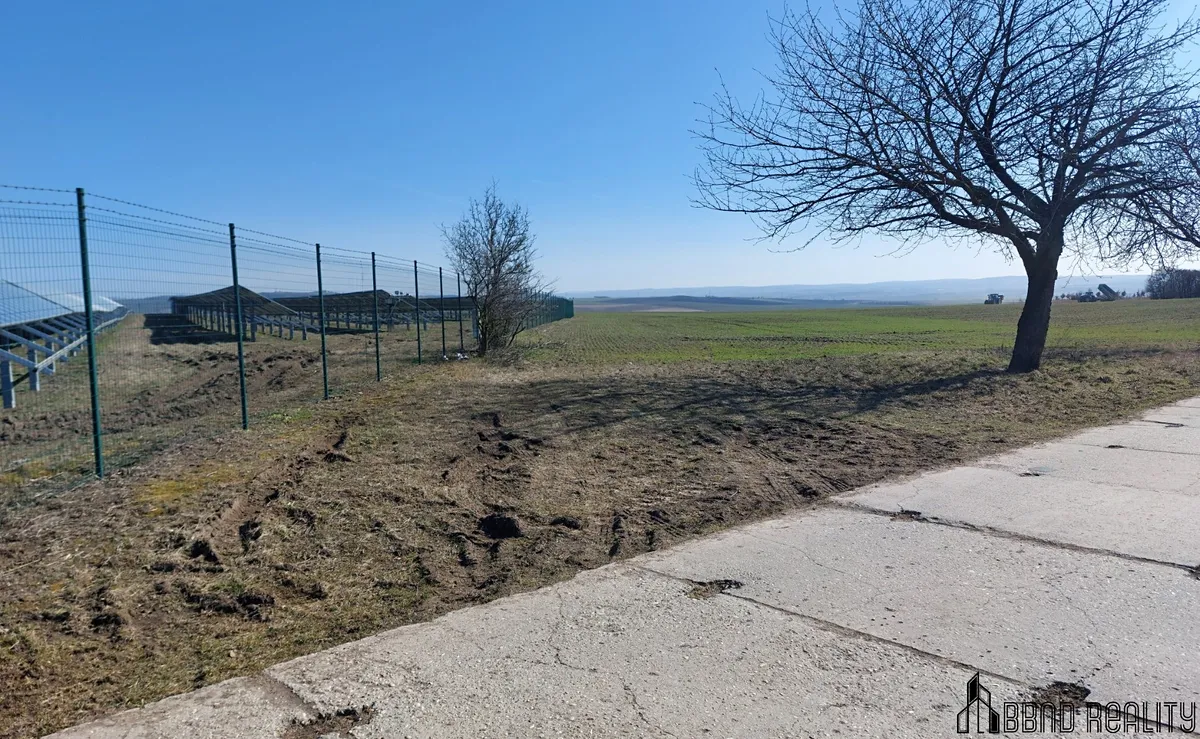 Prodej komerčního pozemku 917 m² — fotografie 5