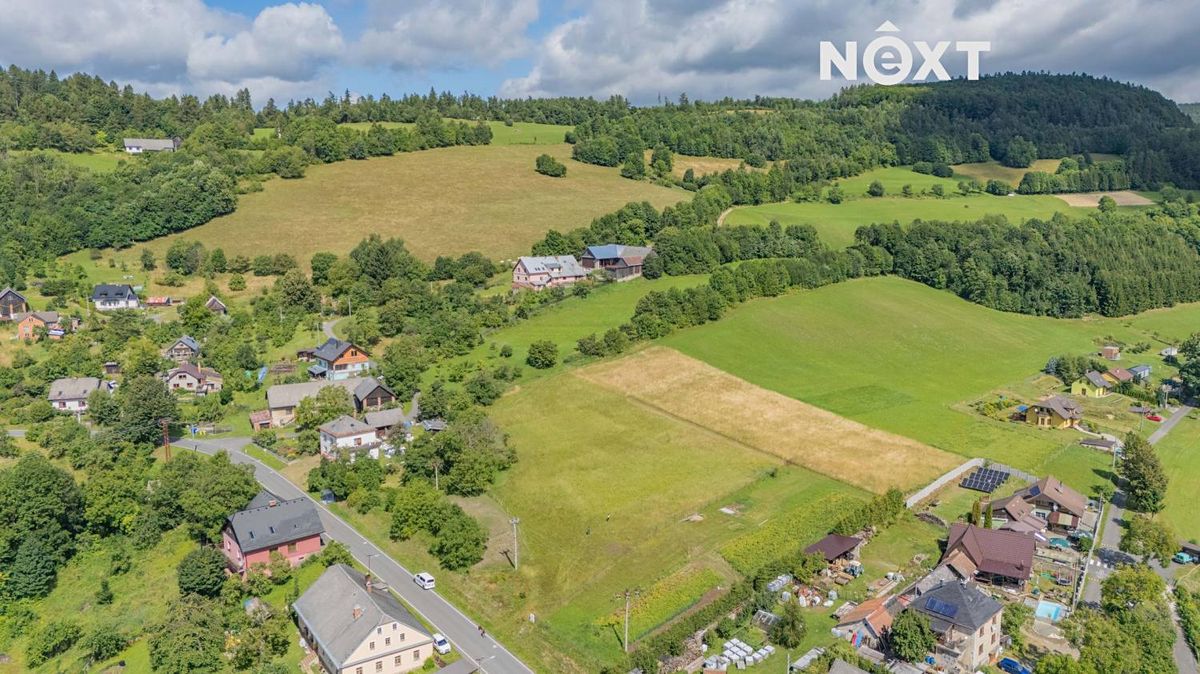 Prodej stavebního pozemku 5712 m² – fotografie 2