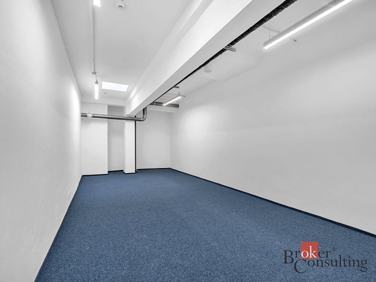 Комерційне приміщення в оренду, 42 м² (2 з 5)
