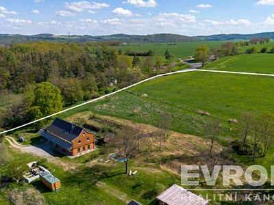 Prodej  rodinného domu 260 m², pozemek 70 485 m²