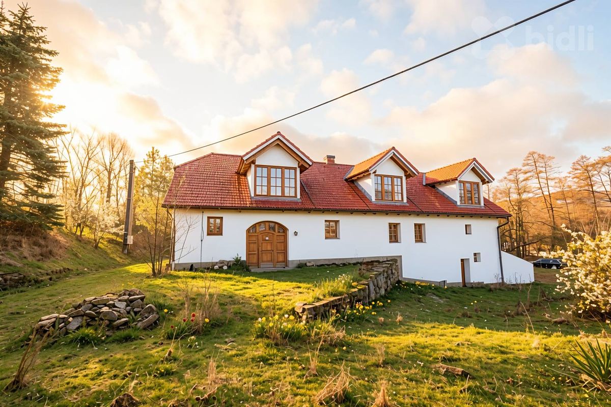 Prodej rodinného domu 1947 m², pozemek 24277 m² – fotografie 2