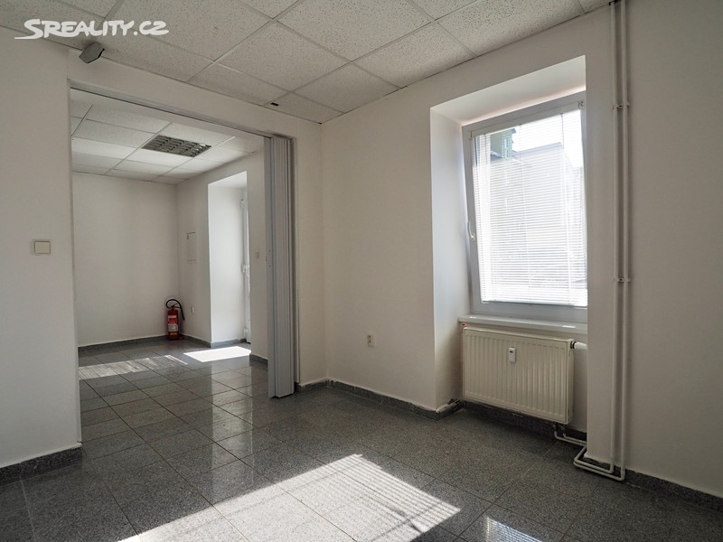 Pronájem obchodního prostoru 28 m² – pohled 6