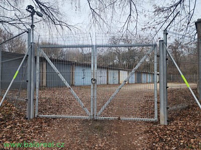 Pronájem garáže 18 m² — photo 2