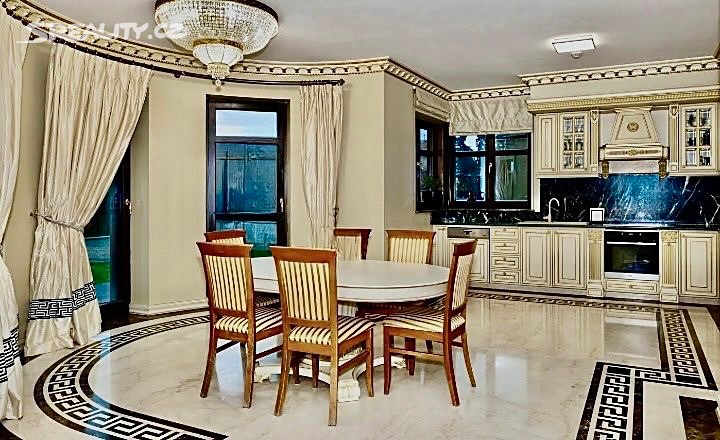 Pronájem  rodinného domu 350 m², pozemek 650 m², Praha