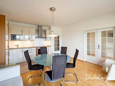 Pronájem bytu 3+kk 85 m²
